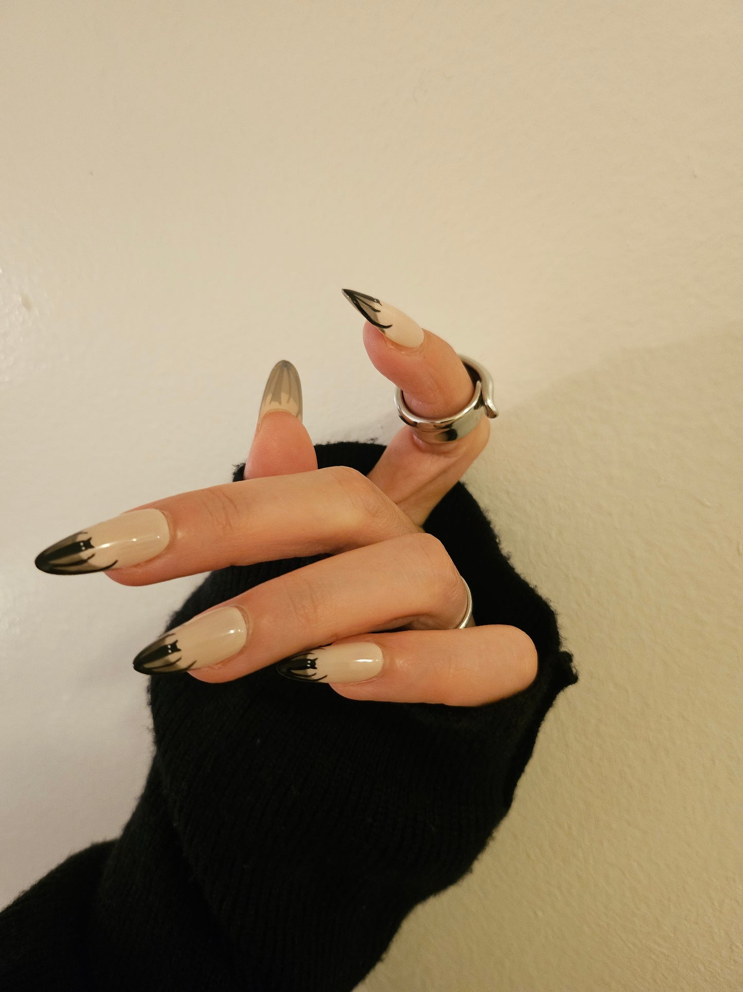 Fingertip Phantom -  Halloween - Press-On Nails