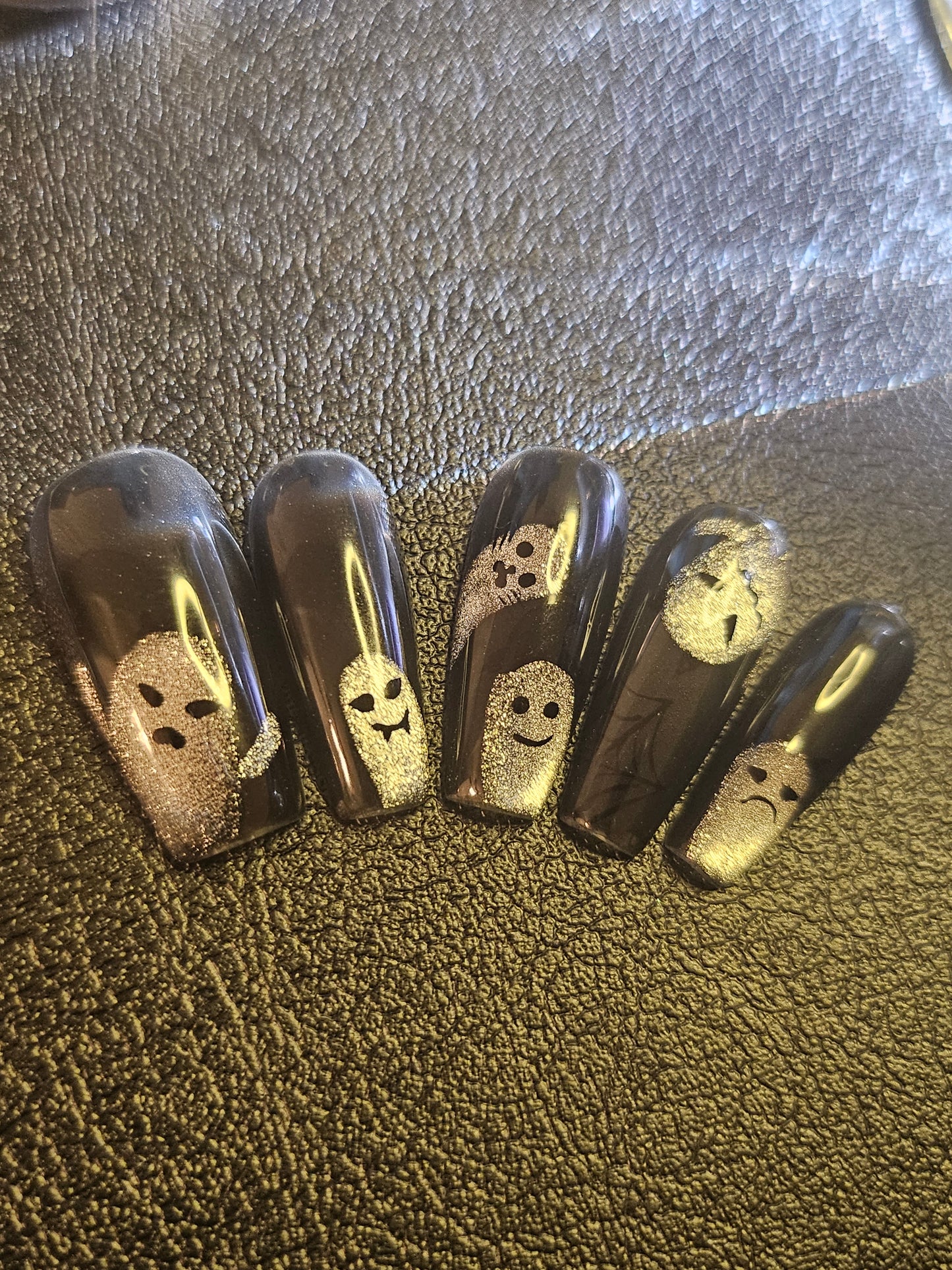 Cute Little Ghost - Halloween - Press-On Nails